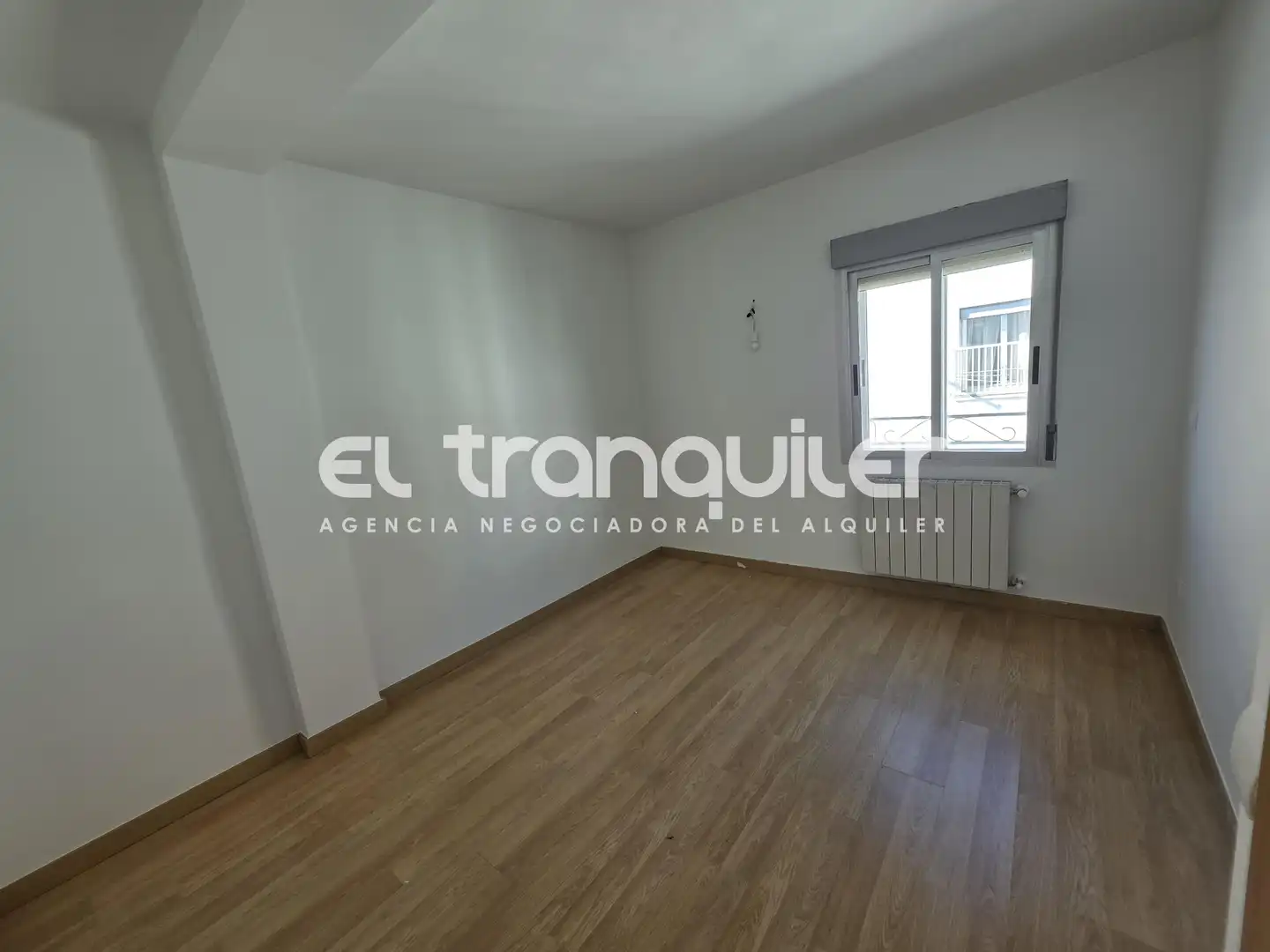 Bedroom of Flat for rent in Madrid  with Air Conditioner, Parquet flooring and Terrace