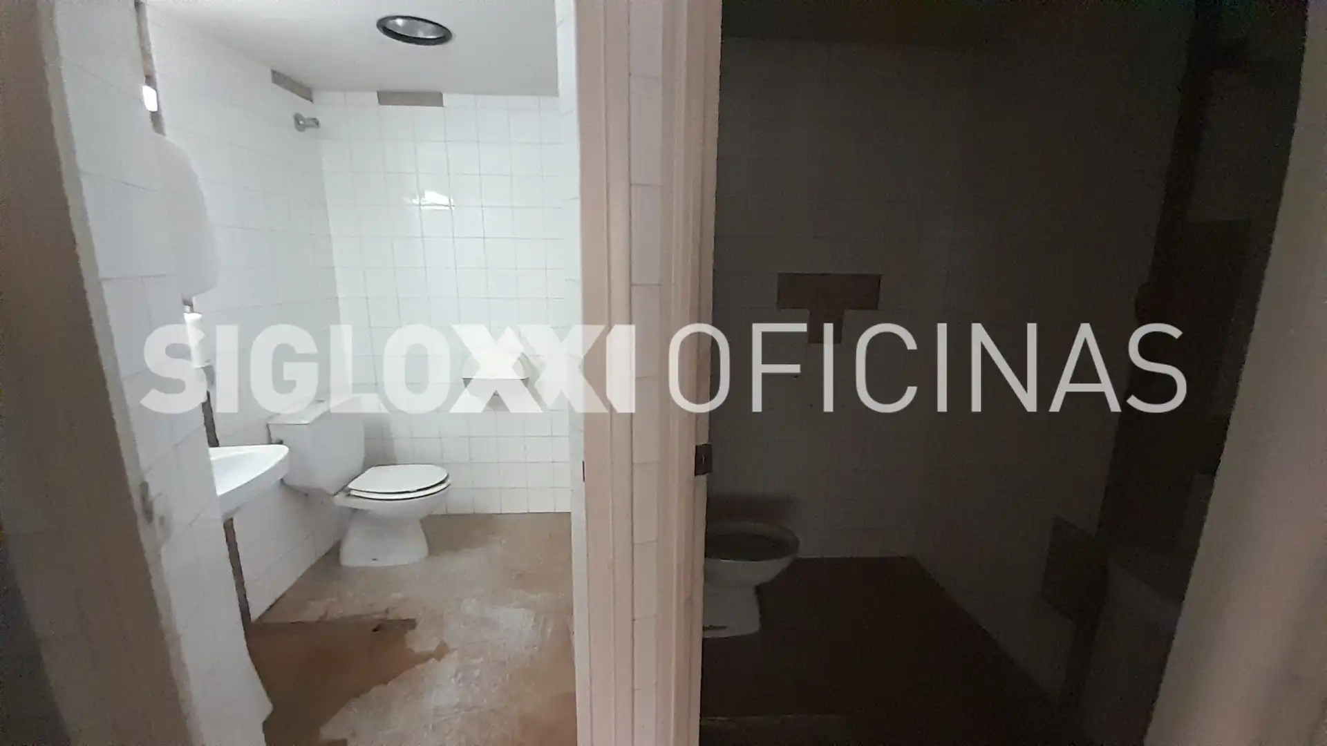 Baño de Oficina de alquiler en Barcelona