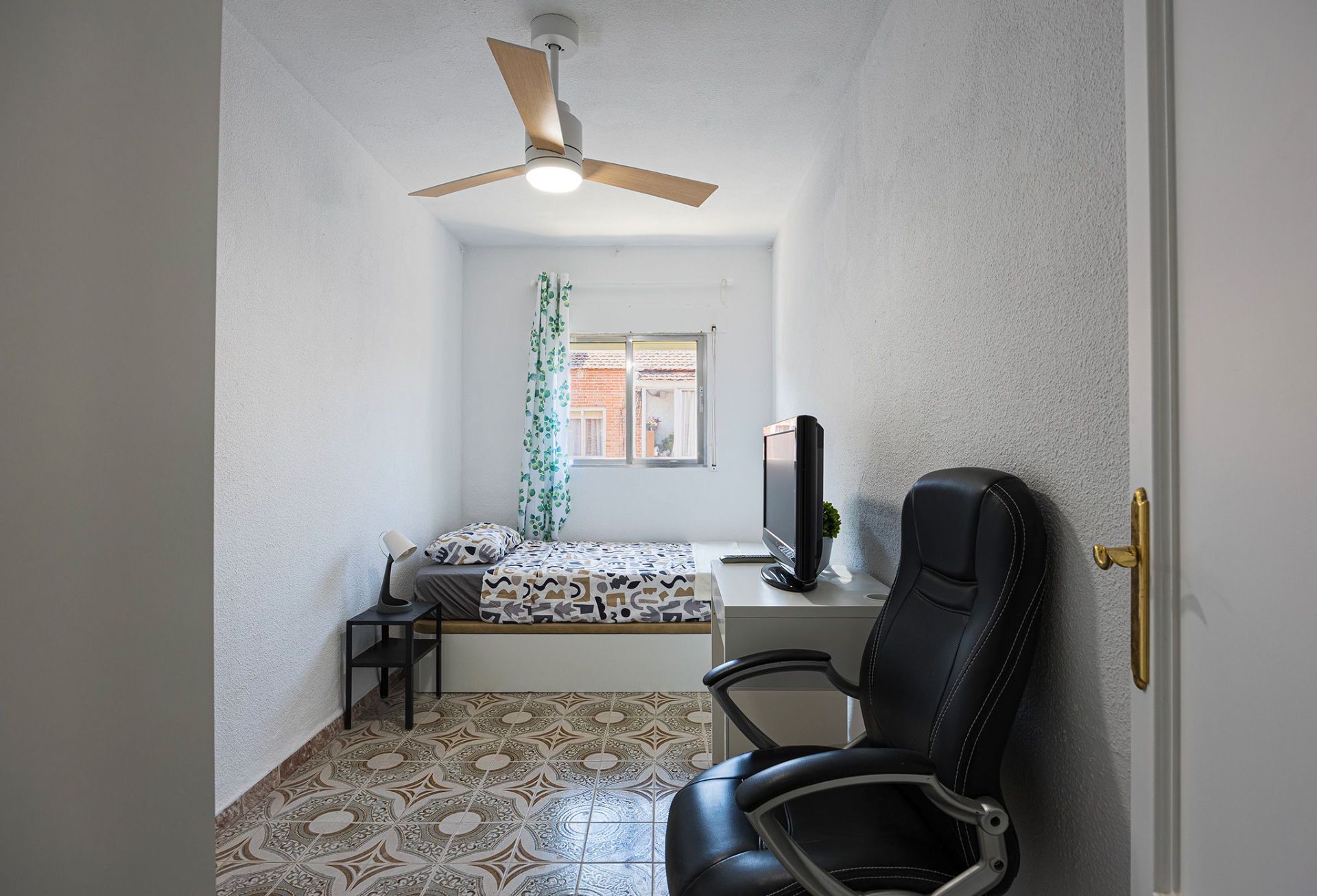 Bedroom of Flat for sale in Alcorcón  with Terrace, Furnished and Balcony