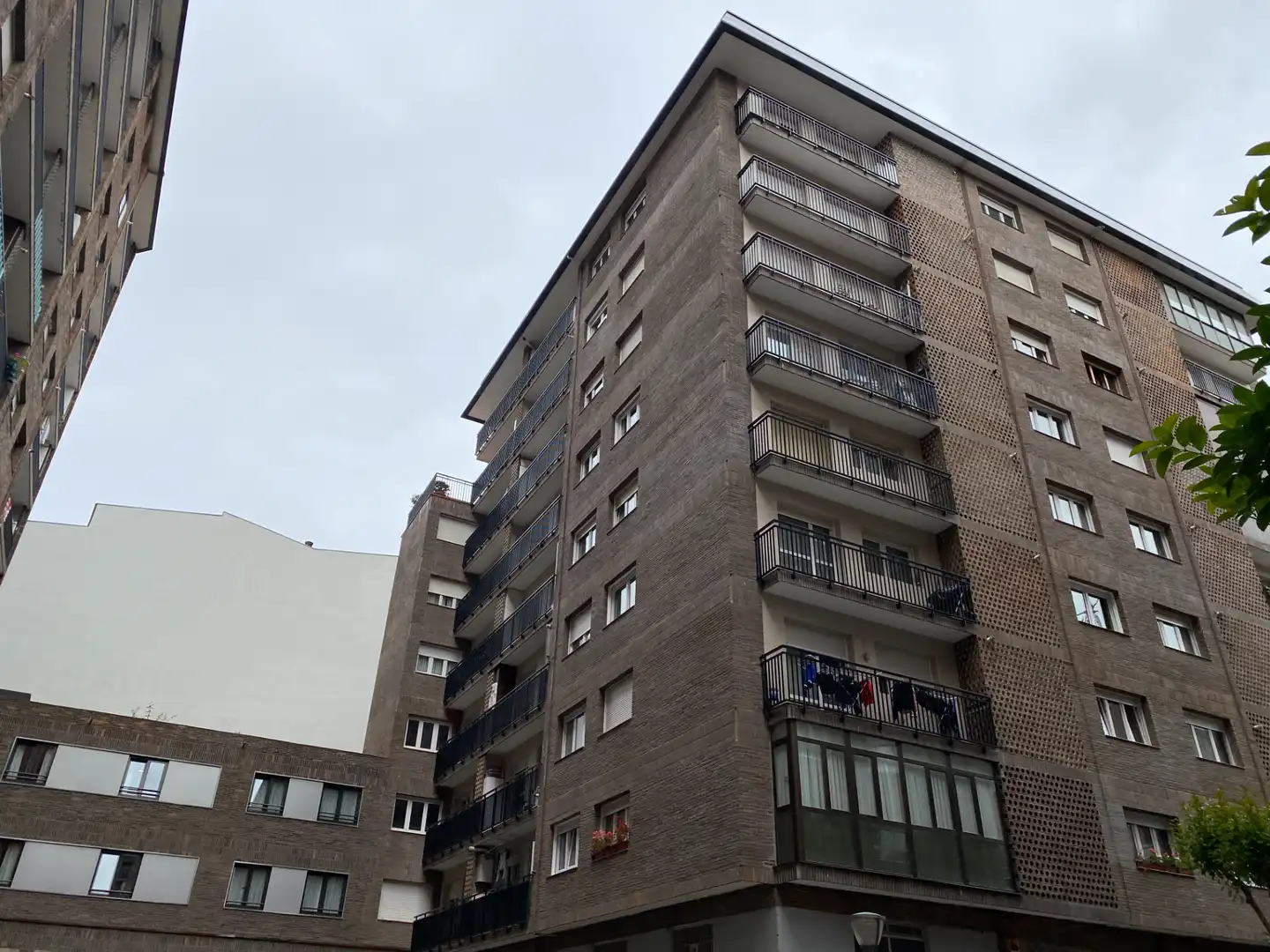 Vista exterior de Piso de alquiler en Bilbao  con Calefacción, Terraza y Amueblado
