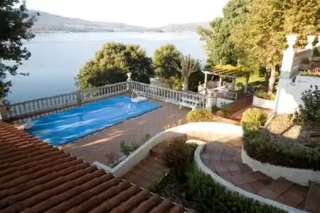 Casa o xalet de lloguer a Escalinata de Soutoxuste, Redondela