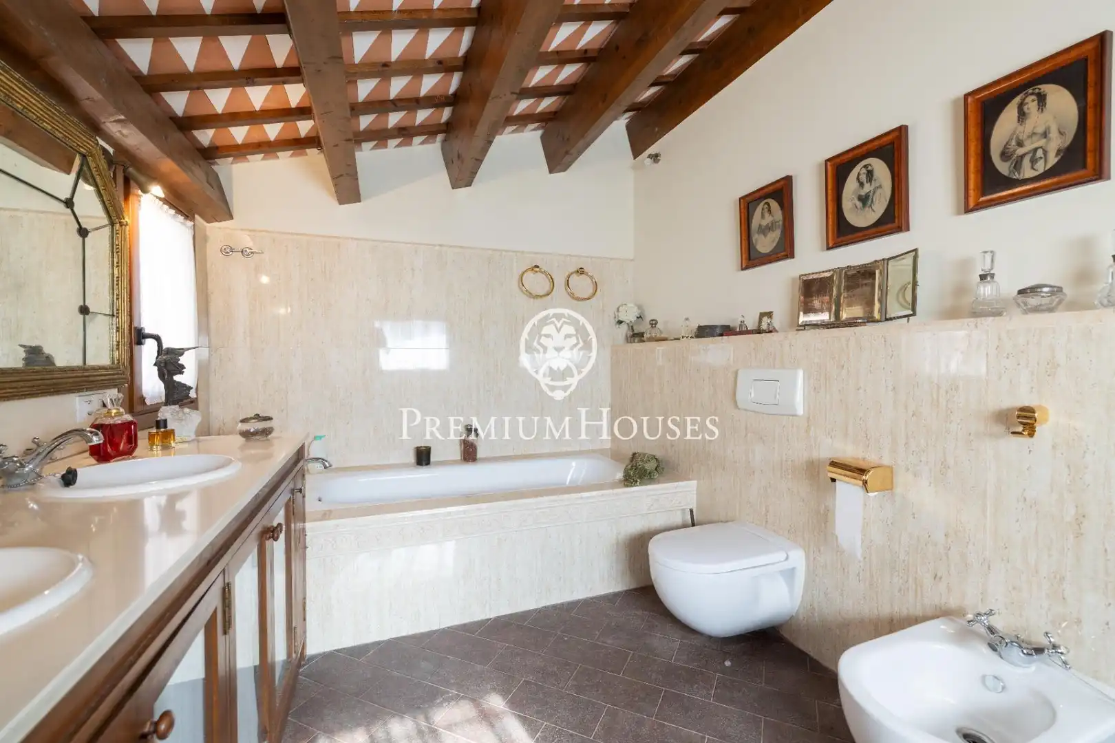 Houses for sale in Montblanc, Tarragona