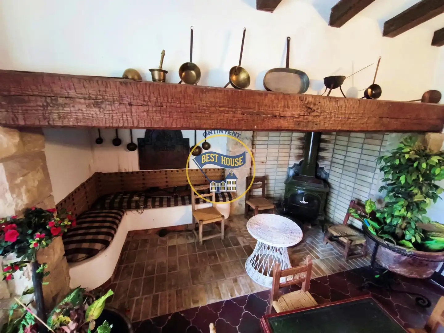 Cuina de Casa o xalet en venda en Fontanars dels Alforins amb Jardí privat, Piscina i Moblat