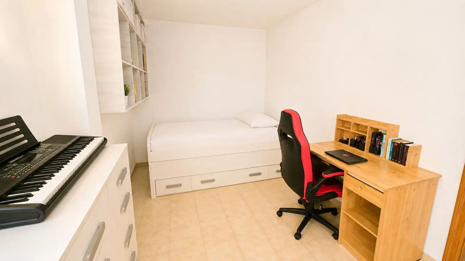 Bedroom of Apartments for sale in Alcúdia  with Air Conditioner, Heating and Terrace