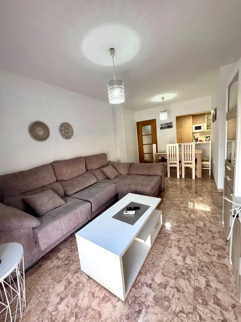 Wohnzimmer von Wohnung zur Miete in Adra mit Klimaanlage, Heizung und Terrasse