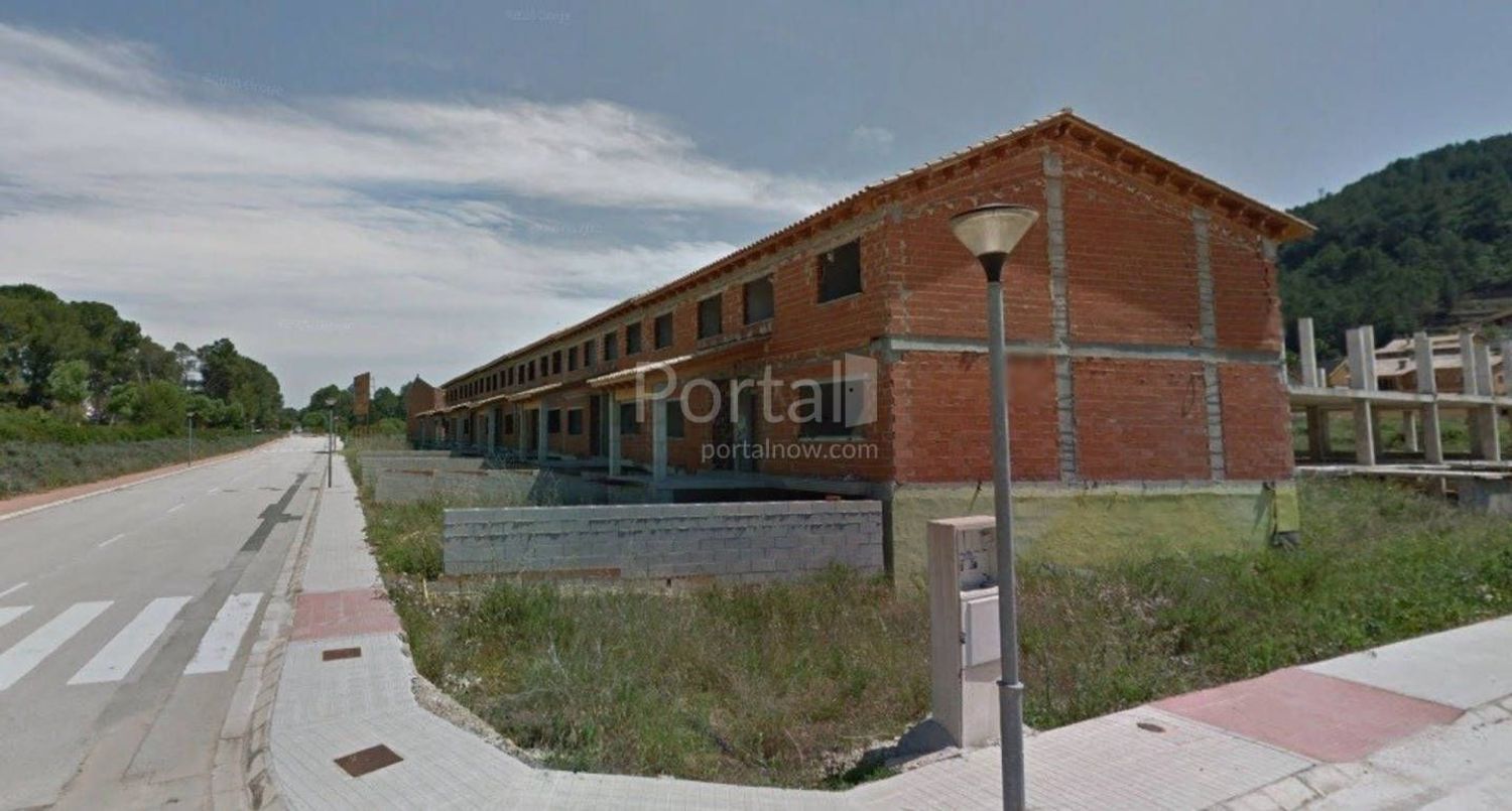 Building for sale in Alzira