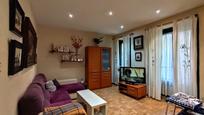 Living room of Flat for sale in  Madrid Capital