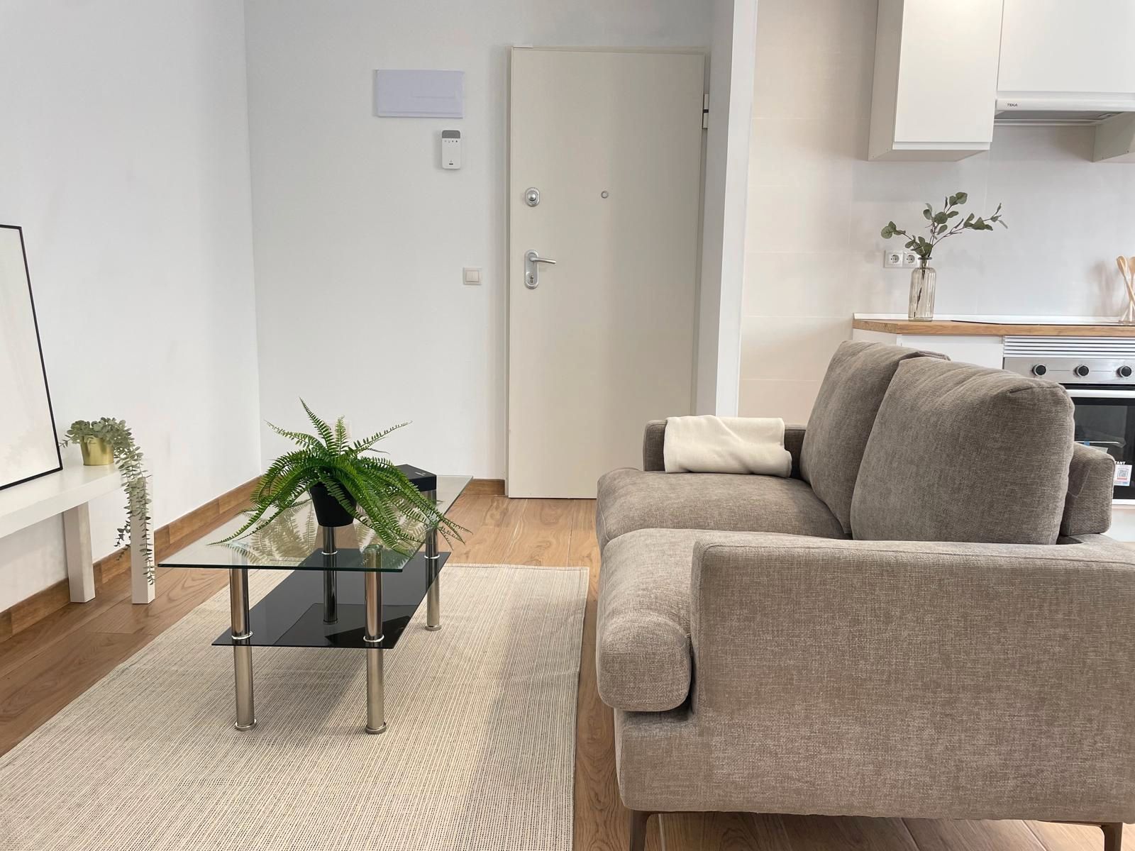 Living room of Flat for sale in Coslada  with Heating, Furnished and Oven