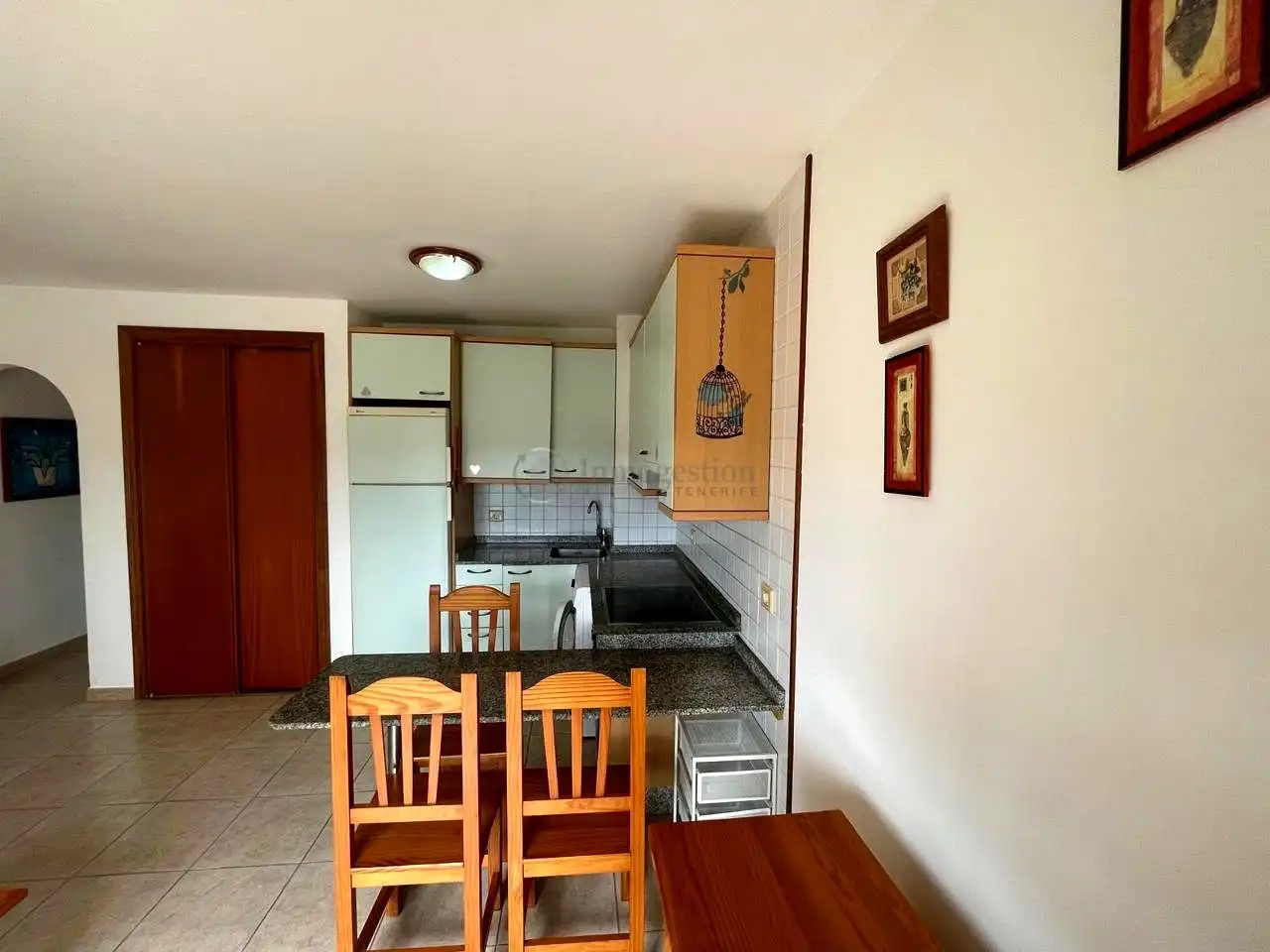 Cuina de Apartament de lloguer en Arona amb Terrassa, Moblat i Piscina comunitària