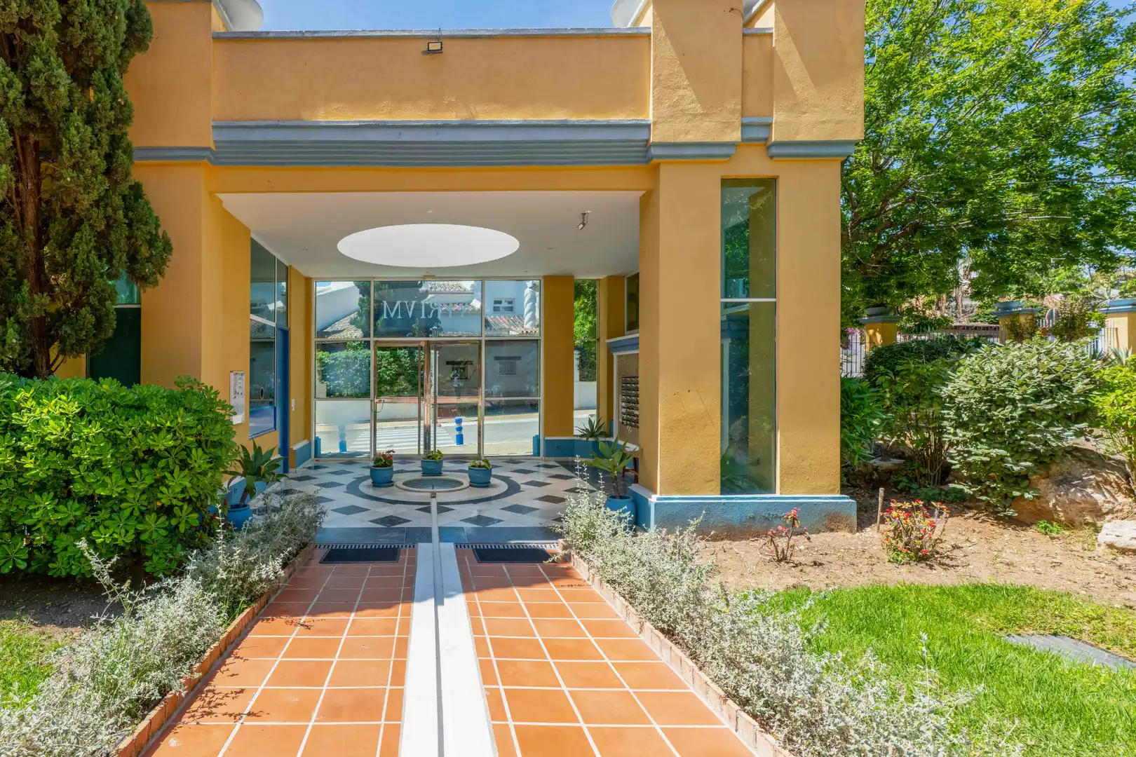 Exterior view of Ground floor for sale in Marbella  with Air Conditioner, Heating and Terrace