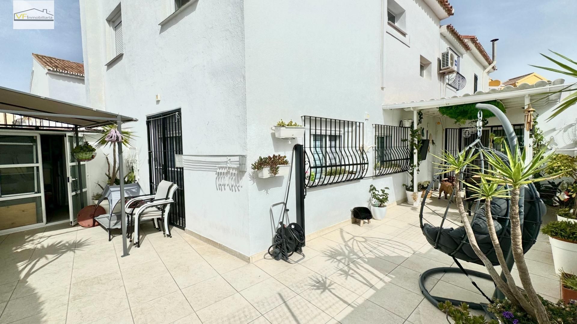 Exterior view of Single-family semi-detached for sale in Torremolinos  with Air Conditioner, Heating and Community pool