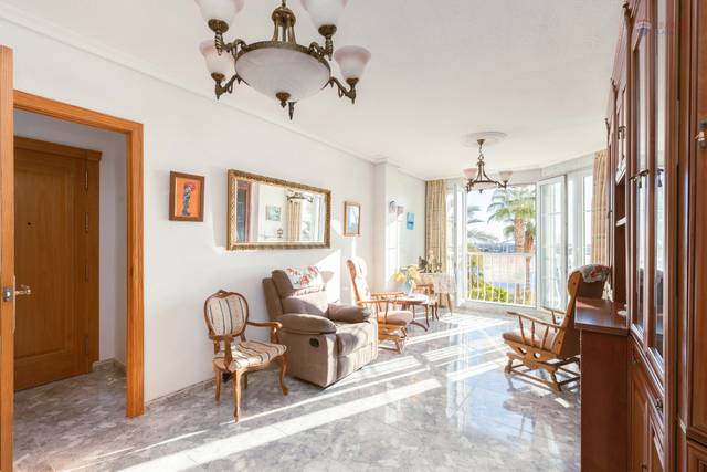 Piso en Venta en Paseo del Malecon en Puerto de Garrucha