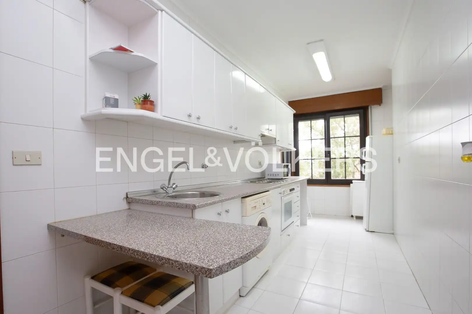 Cocina de Piso en venta en Getxo  con Calefacción, Jardín privado y Parquet
