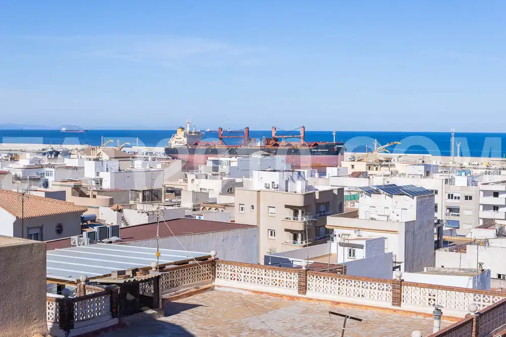 Vista exterior de Ático en venta en Garrucha con Aire acondicionado, Calefacción y Terraza