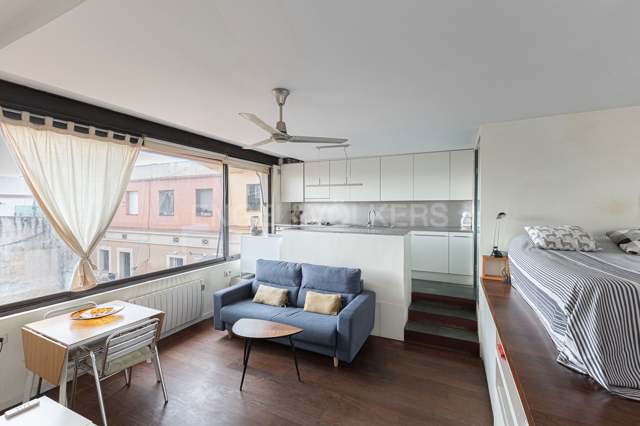 Living room of Attic for sale in  Barcelona Capital  with Air Conditioner, Heating and Terrace