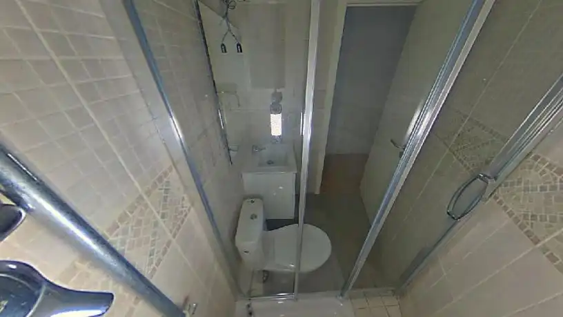 Bathroom of Flat for sale in Esplugues de Llobregat