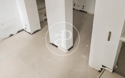 Flat for sale in  Madrid Capital  with Heating