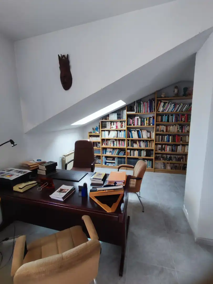 Haus oder Chalet zum Verkauf in Plasencia mit Heizung, Privatgarten und Terrasse