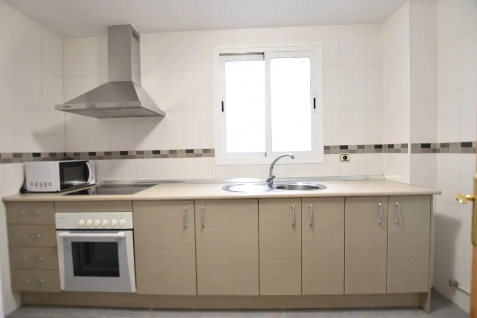 Kitchen of Flat for rent in Beiro