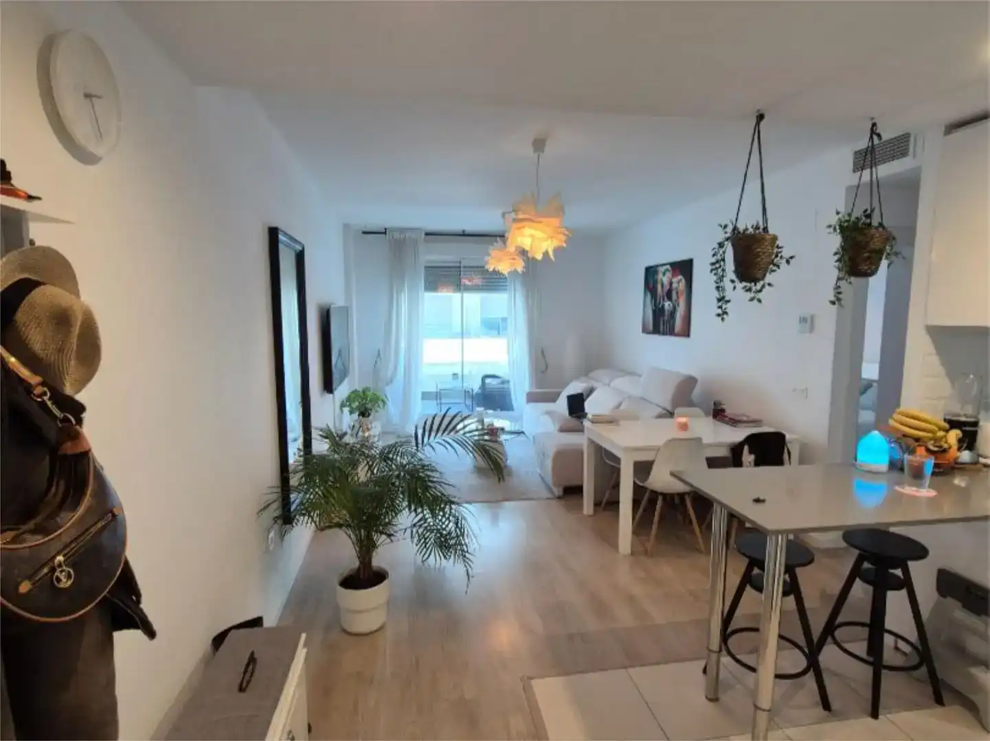 Sala de estar de Piso en venta en Marbella con Aire acondicionado, Parquet y Trastero