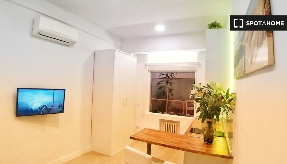 Piso de alquiler en Arapiles - Imagen 2