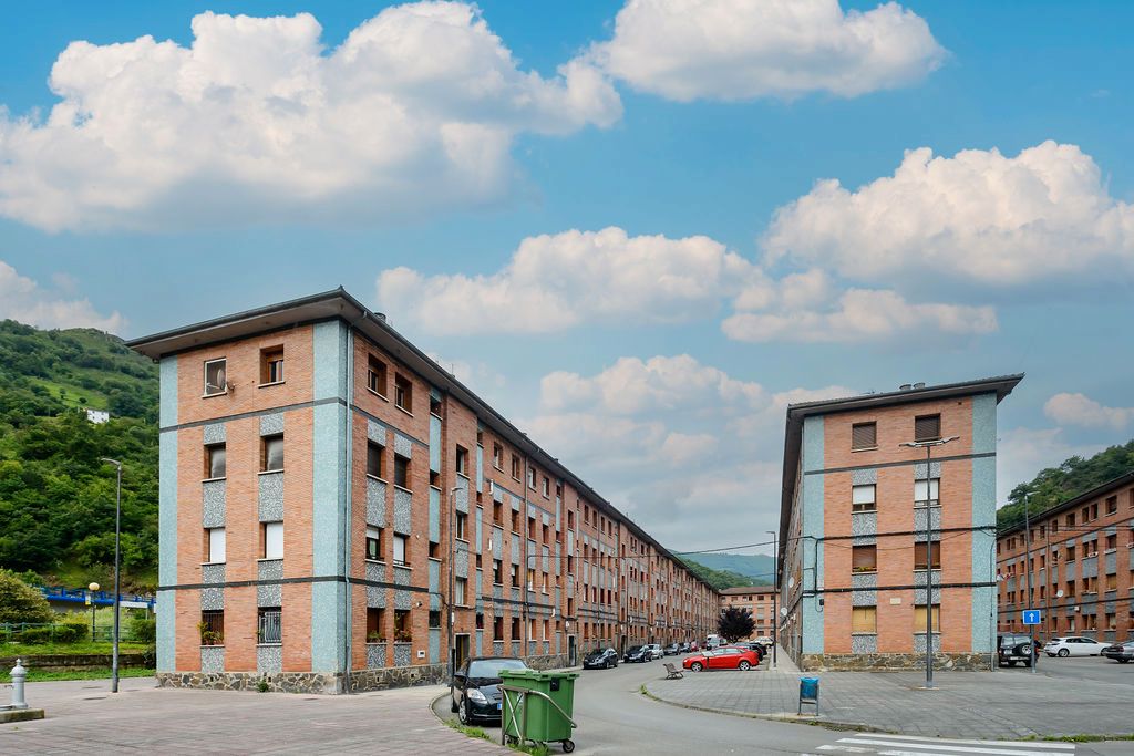 Vista exterior de Pis en venda en Aller