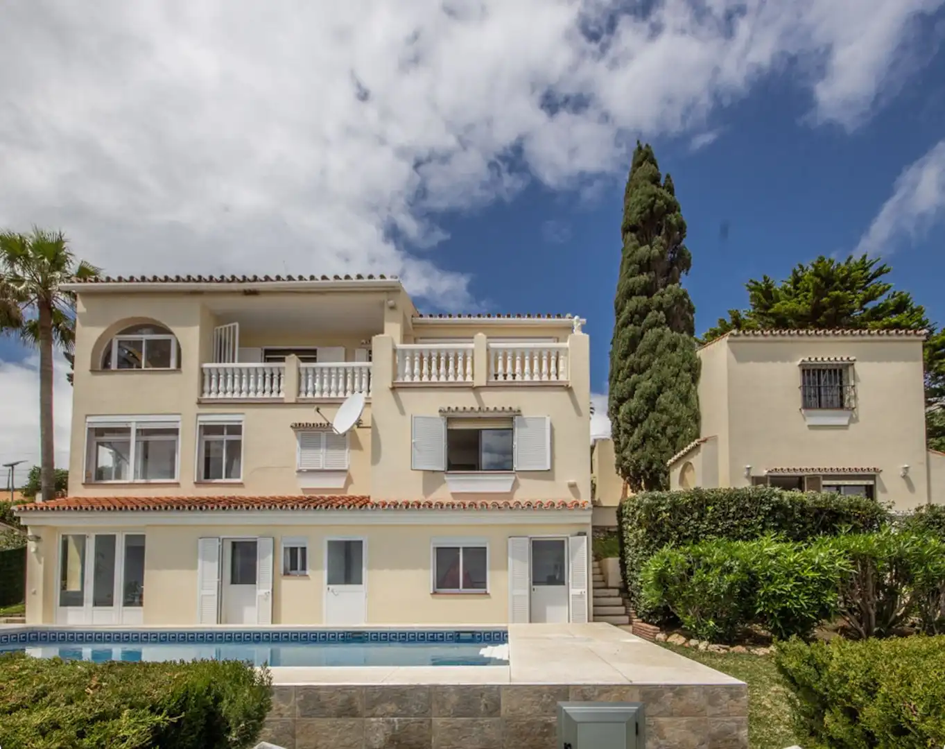 Chalet con piscina en venta en Playa Bahía Dorada, imagen 4