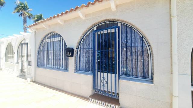 Casa-chalet en Venta en Los Narejos - Punta Calera