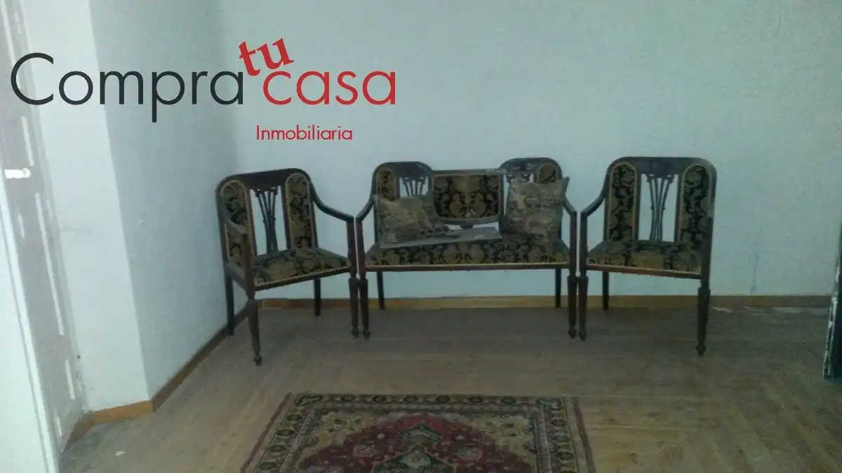 Sala d'estar de Finca rústica en venda en Bernuy de Porreros amb Traster