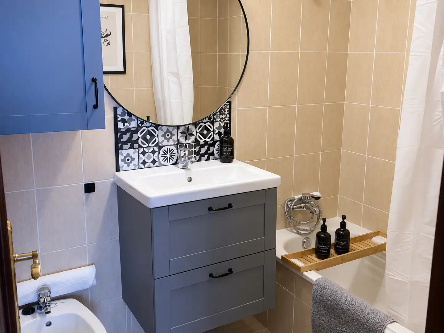 Baño de Piso de alquiler en Suances con Calefacción, Terraza y Amueblado