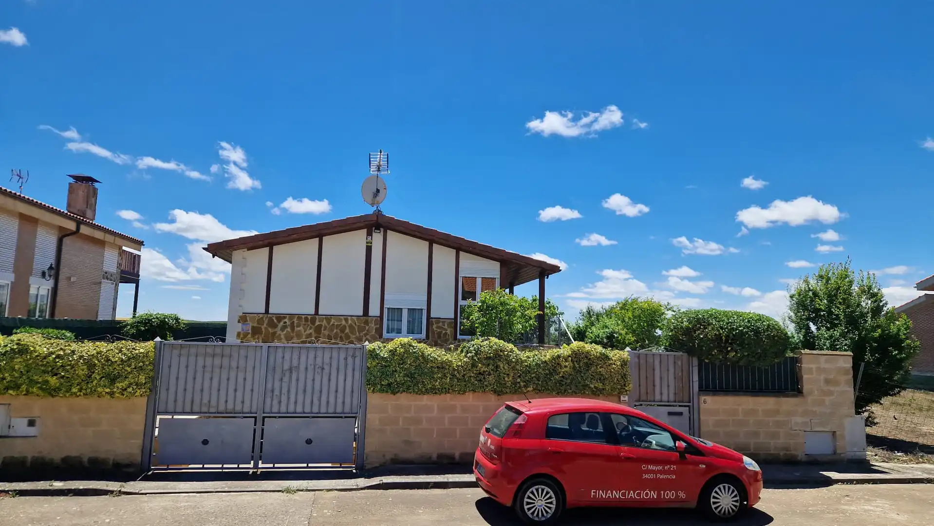 Vista exterior de Casa o chalet en venta en Carrión de los Condes con Calefacción, Jardín privado y Terraza