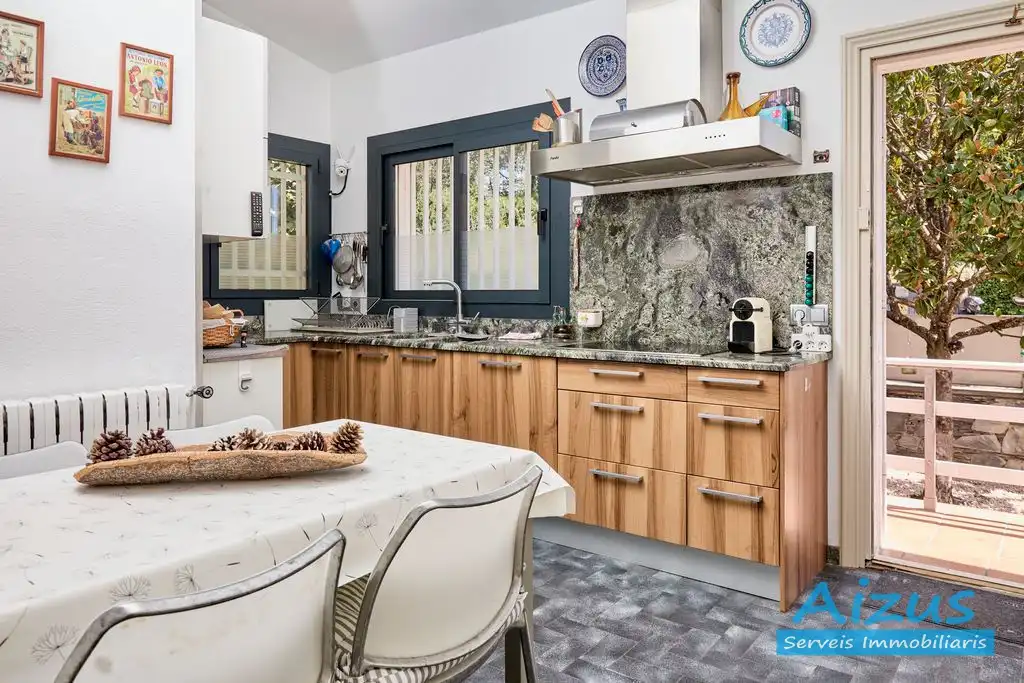 Cocina de Casa o chalet en venta en Seva con Aire acondicionado, Calefacción y Jardín privado