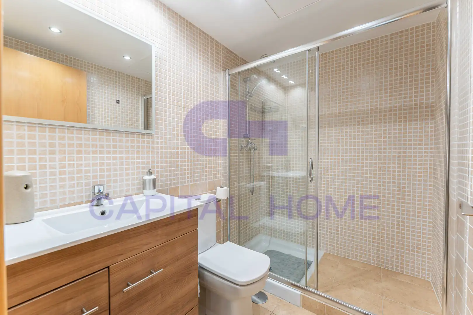 Baño de Casa adosada en venta en Navalcarnero con Aire acondicionado, Calefacción y Jardín privado