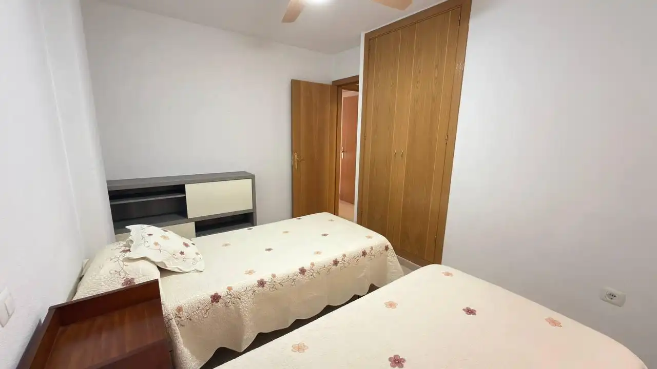Bedroom of Flat for rent in Alicante / Alacant  with Air Conditioner, Terrace and Furnished