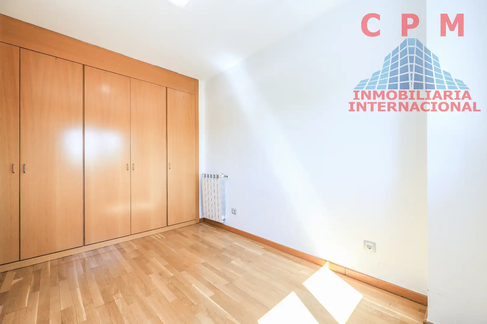 Bedroom of Flat for rent in Madrid  with Air Conditioner, Heating and Parquet flooring