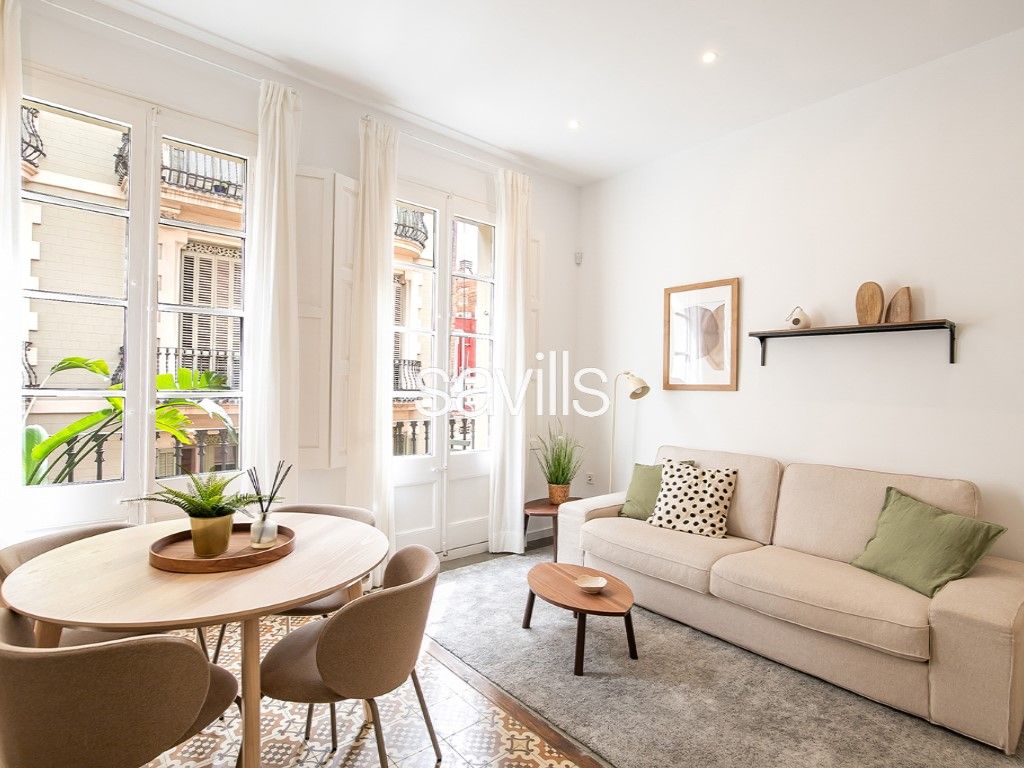 Sala d'estar de Apartament en venda en  Barcelona Capital amb Aire condicionat i Moblat