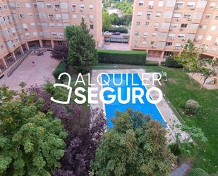 Swimming pool of Flat to rent in  Madrid Capital  with Air Conditioner