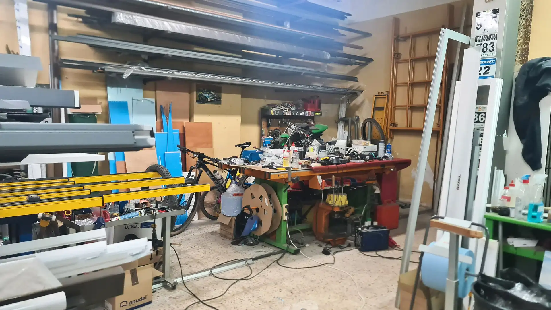 Local en venta en Sant Boi de Llobregat