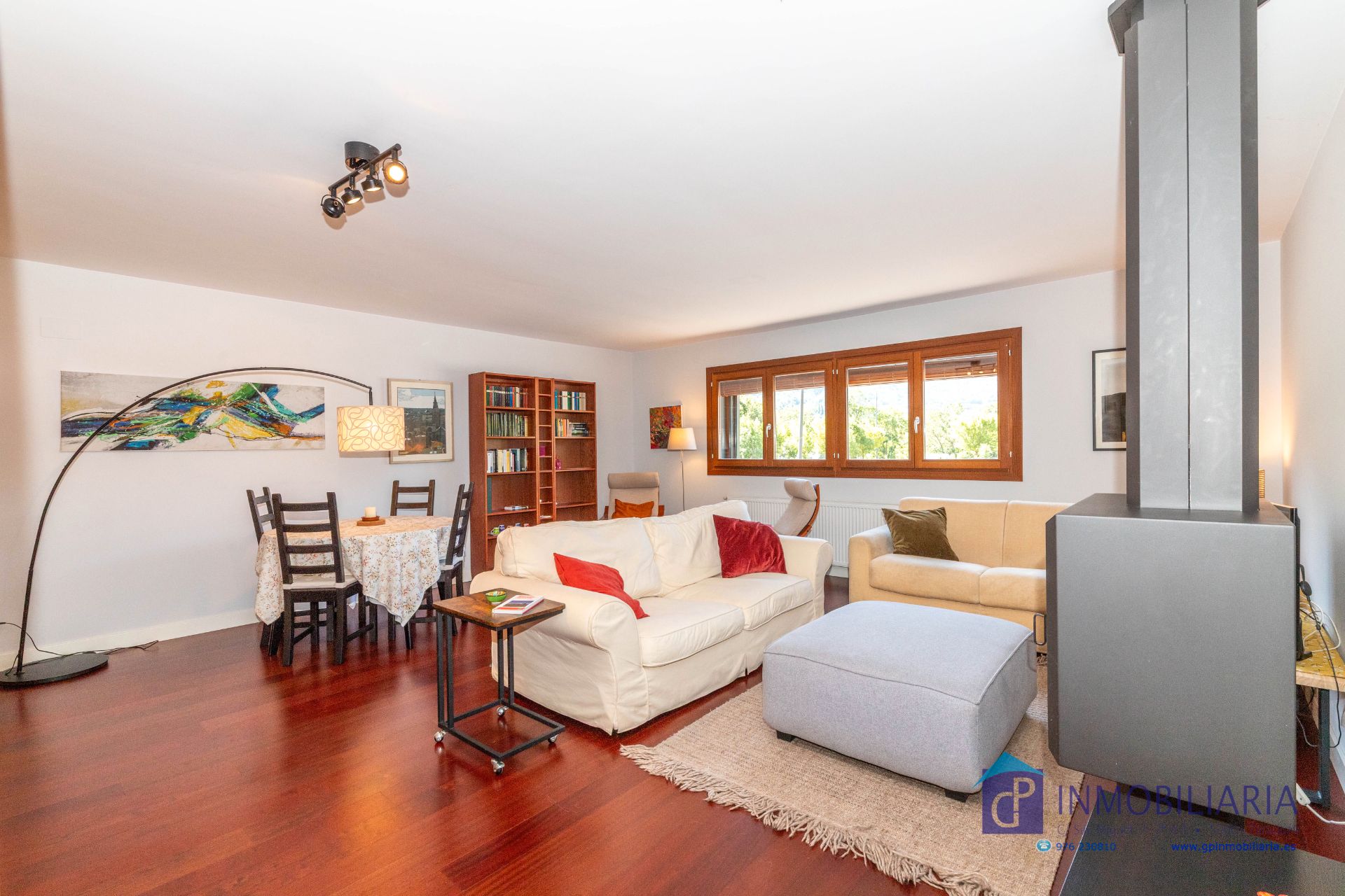 Living room of Single-family semi-detached for sale in Benasque  with Heating, Parquet flooring and Oven