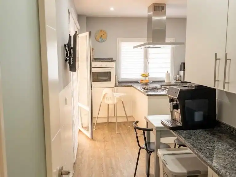 Kitchen of Houses for sale in Sevilla la Nueva  with Air Conditioner, Heating and Private garden