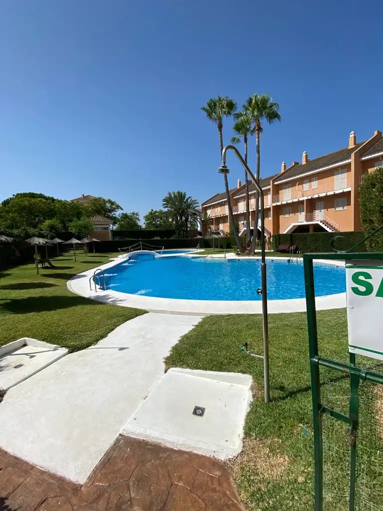 Piscina de Apartamento en venta en Islantilla con Terraza