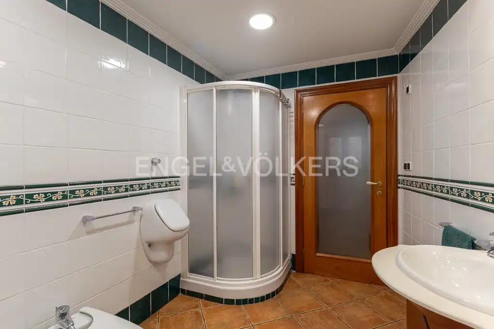 Bathroom of Houses for sale in Alcublas  with Air Conditioner, Heating and Terrace