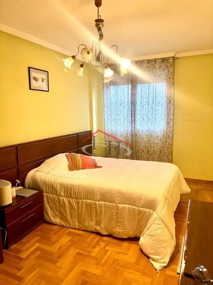 Schlafzimmer von Wohnung zum Verkauf in San Andrés del Rabanedo mit Heizung, Parkett und Abstellraum