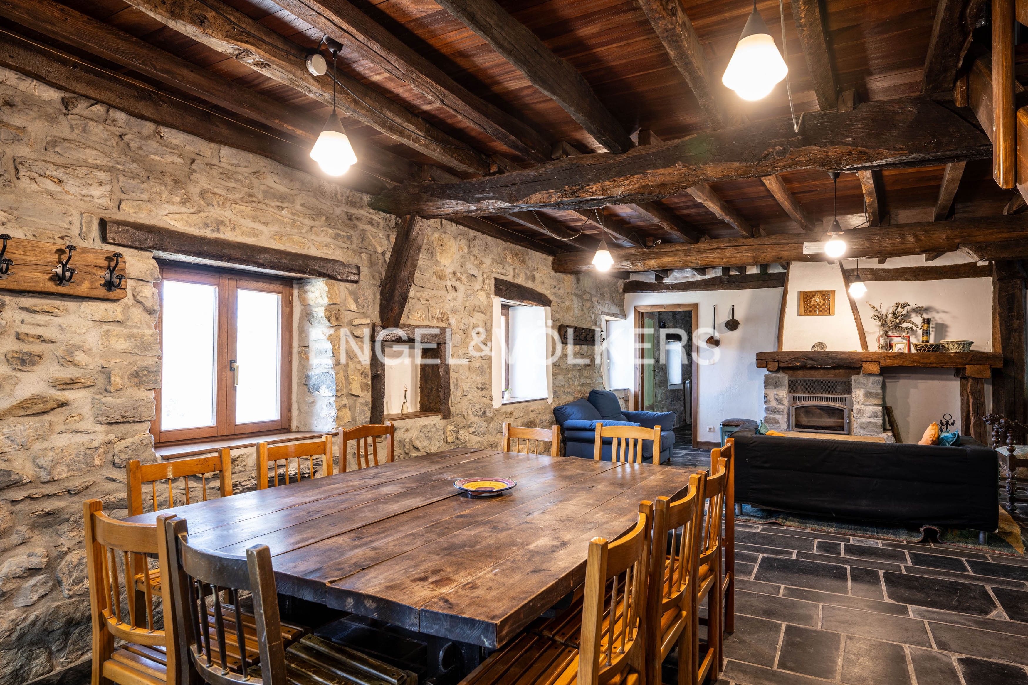 Menjador de Casa o xalet en venda en Errezil amb Calefacció, Jardí privat i Terrassa