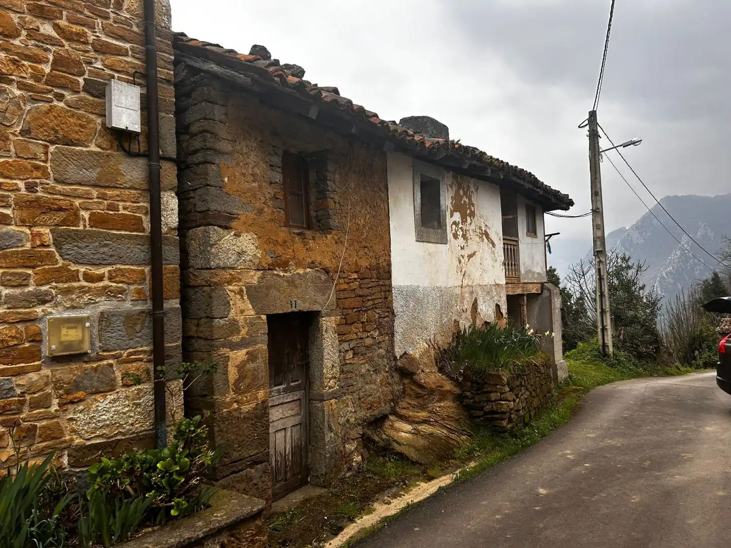 Casa con jardín en venta en Amieva, imagen 2
