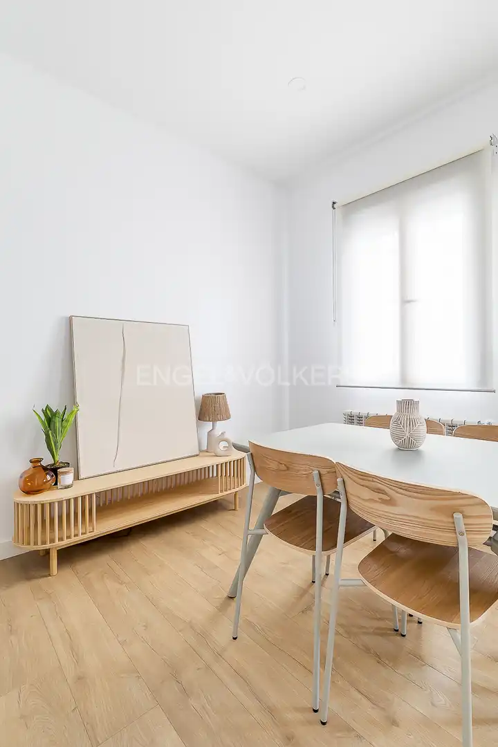 Sala d'estar de Apartament de lloguer en Madrid amb Aire condicionat, Calefacció i Moblat