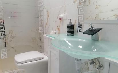 Bathroom of Single-family semi-detached for sale in Montijo  with Air Conditioner, Heating and Terrace