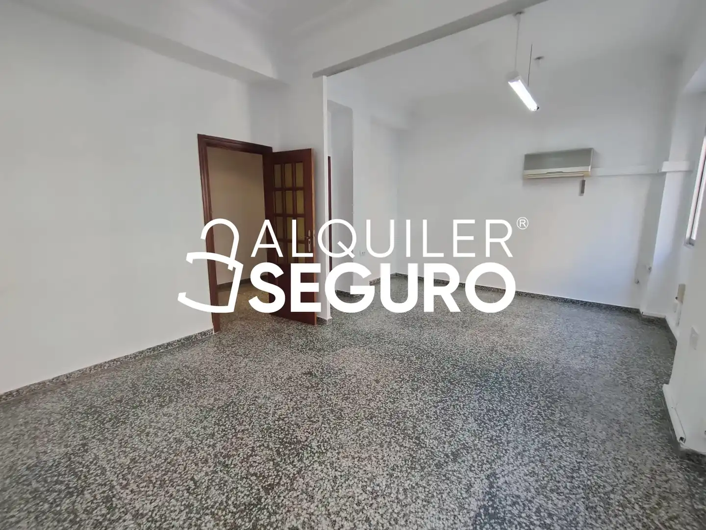 Außenansicht von Wohnung zur Miete in Valencia mit Klimaanlage
