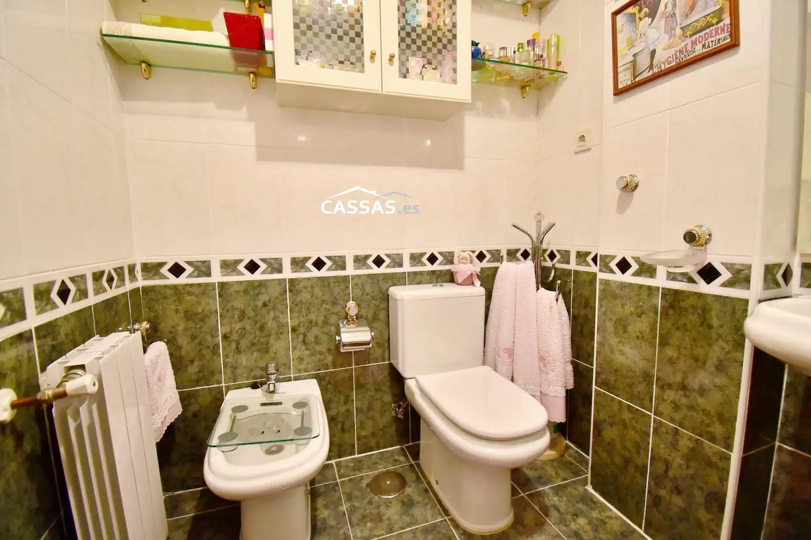 Bathroom of Flat for sale in Torrejón de Ardoz  with Air Conditioner, Heating and Community pool