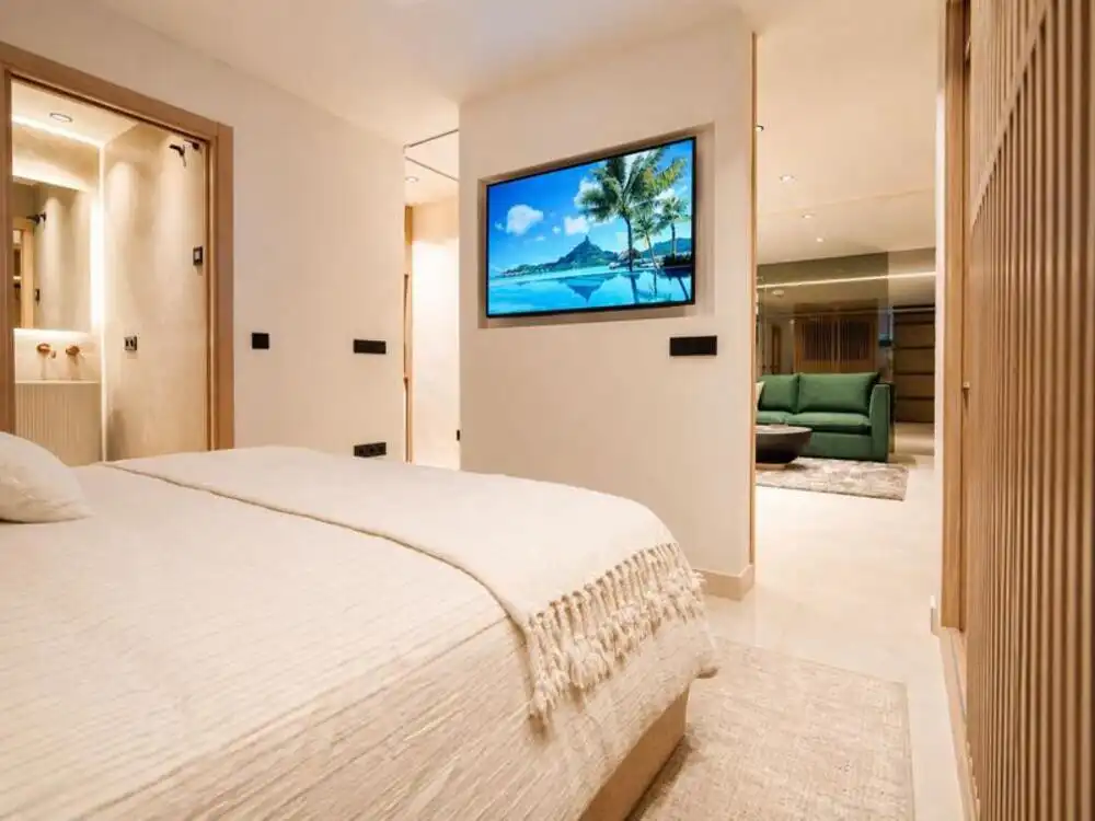 Sala d'estar de Casa adosada de lloguer en Marbella amb Aire condicionat, Jardí privat i Terrassa